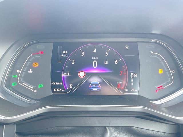 ルーテシア インテンス　１オーナー　ＡｐｐｌｅＣａｒＰｌａｙ　バックカメラ　ＢＯＳＥサウンド　アダプティブクルーズコントロール　ＬＥＤヘッドランプ　オートハイビーム　純正１７インチＡＷ　ハーフレザー　ＥＴＣ　禁煙車（30枚目）