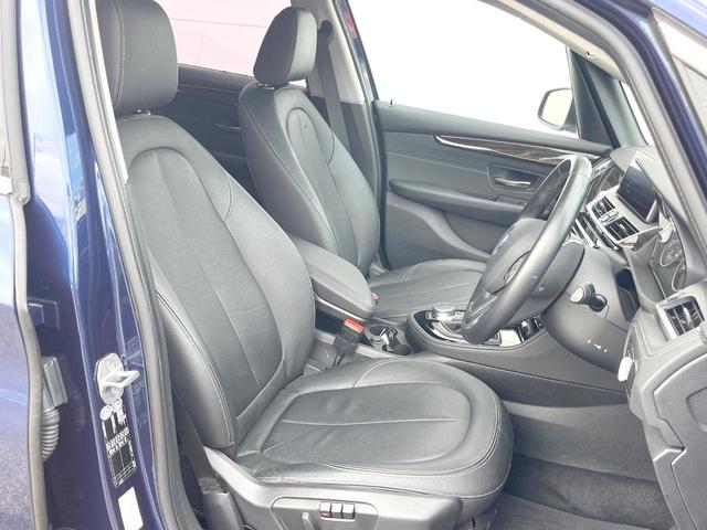 ２シリーズ ２１８ｄアクティブツアラー　ラグジュアリー　パーキングサポートＰＫＧ　コンフォートＰＫＧ　インテリジェントセーフティ　純正ナビ　リアカメラ　黒革　パワーシート　シートヒーター　パワーバックドア　ＬＥＤヘッド　純正１６インチＡＷ　ＥＴＣ　禁煙車（9枚目）