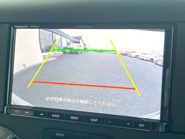 ジープ・ラングラーアンリミテッド スポーツ　Ｐａｎａｓｏｎｉｃ製ナビ　バックカメラ　クルーズコントロール　サイドカメラ　オートエアコン　純正１８インチアルミホイール　ブラックハードトップ　サイドステップ　ＥＴＣ　禁煙車（5枚目）