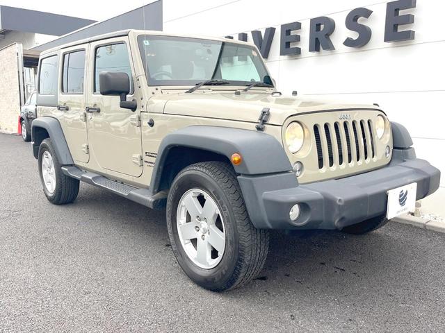 ジープ・ラングラーアンリミテッド スポーツ　Ｐａｎａｓｏｎｉｃ製ナビ　バックカメラ　クルーズコントロール　サイドカメラ　オートエアコン　純正１８インチアルミホイール　ブラックハードトップ　サイドステップ　ＥＴＣ　禁煙車（18枚目）