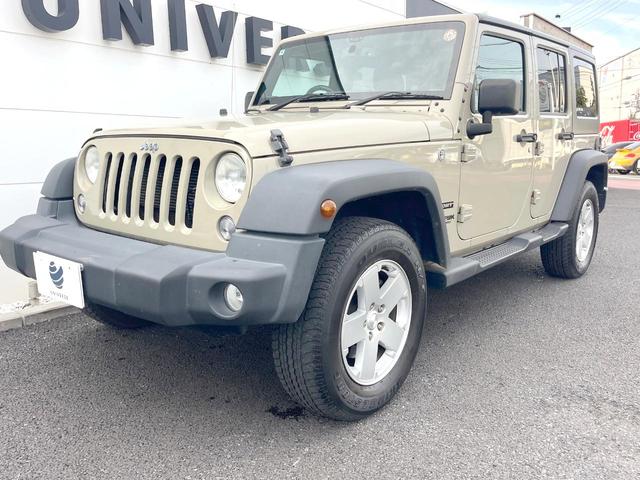 ジープ・ラングラーアンリミテッド スポーツ　Ｐａｎａｓｏｎｉｃ製ナビ　バックカメラ　クルーズコントロール　サイドカメラ　オートエアコン　純正１８インチアルミホイール　ブラックハードトップ　サイドステップ　ＥＴＣ　禁煙車（26枚目）