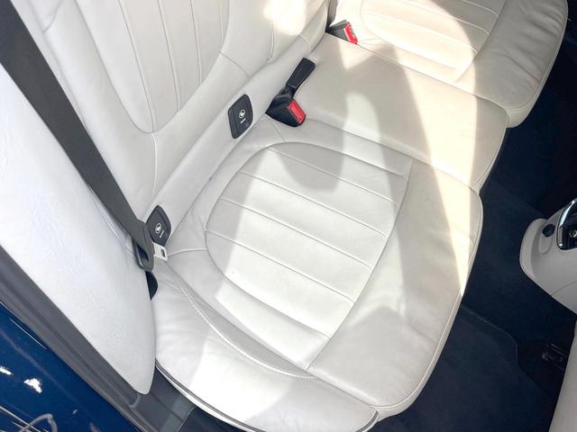 ＭＩＮＩ クーパーＳＤ　クラブマン　チリパッケージ　革シートセット　リアビューカメラ／パークディスタンスコントロール　純正ナビ　Ｂｌｕｅｔｏｏｔｈ　クルーズコントロール　白革　パワーシート　シートヒーター　ＬＥＤヘッド　ＥＴＣ　禁煙車（30枚目）