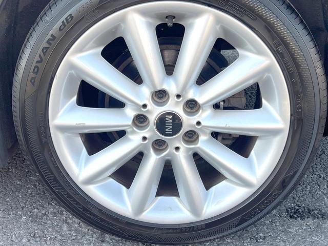 MINI クーパーD クラブマン 格子ステッチ入革シートセット LEDヘッド/フロントフォグランプ 純正ナビ パワーシート シートヒーター アダプティブクルーズコントロール 純正17インチAW コンフォートアクセス ETC 禁煙車(37枚目)