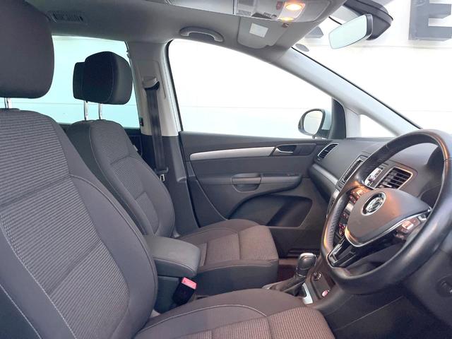 シャラン TSI コンフォートラインテックエディション 150台限定車 純正ナビTV バックカメラ アダプティブクルコン パワースライドドア シートヒーター パワーバックドア 純正17インチAW HIDヘッドランプ ヘッドランプウォッシャー ETC 禁煙車(9枚目)