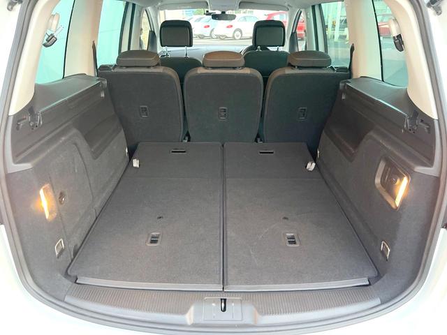 シャラン TSI コンフォートラインテックエディション 150台限定車 純正ナビTV バックカメラ アダプティブクルコン パワースライドドア シートヒーター パワーバックドア 純正17インチAW HIDヘッドランプ ヘッドランプウォッシャー ETC 禁煙車(12枚目)