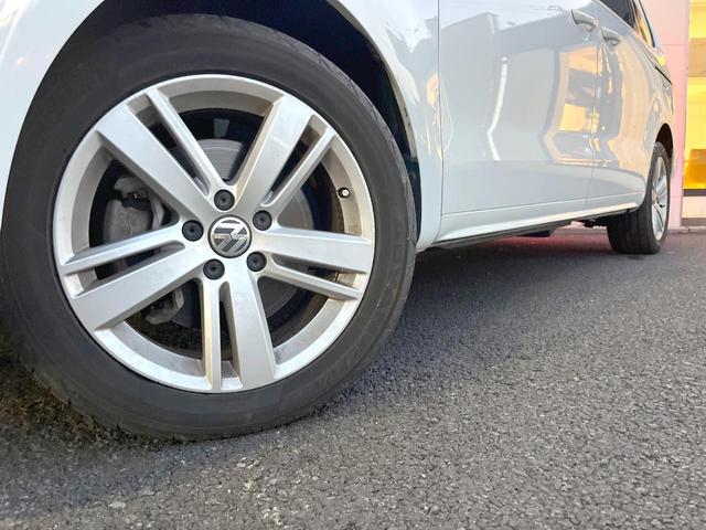 シャラン TSI コンフォートラインテックエディション 150台限定車 純正ナビTV バックカメラ アダプティブクルコン パワースライドドア シートヒーター パワーバックドア 純正17インチAW HIDヘッドランプ ヘッドランプウォッシャー ETC 禁煙車(15枚目)