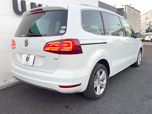 シャラン TSI コンフォートラインテックエディション 150台限定車 純正ナビTV バックカメラ アダプティブクルコン パワースライドドア シートヒーター パワーバックドア 純正17インチAW HIDヘッドランプ ヘッドランプウォッシャー ETC 禁煙車(19枚目)