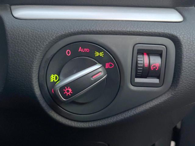 シャラン TSI コンフォートラインテックエディション 150台限定車 純正ナビTV バックカメラ アダプティブクルコン パワースライドドア シートヒーター パワーバックドア 純正17インチAW HIDヘッドランプ ヘッドランプウォッシャー ETC 禁煙車(31枚目)