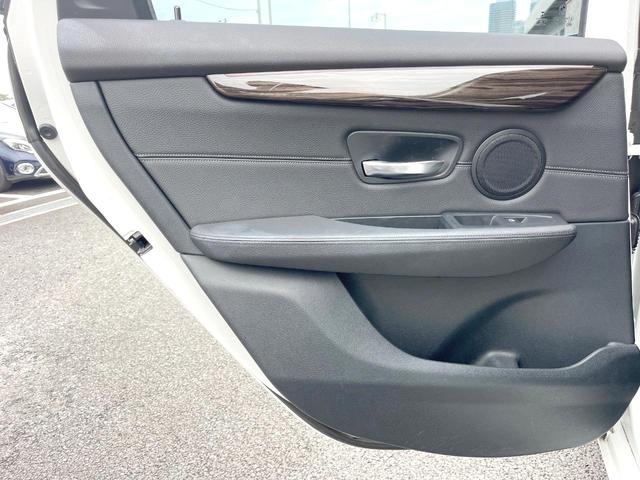 ２シリーズ ２１８ｄアクティブツアラー　ラグジュアリー　パーキングサポートＰＫＧ　コンフォートＰＫＧ　黒革シート　パワーシート　シートヒーター　パワーバックドア　純正ナビ　リアビューカメラ　ＬＥＤヘッド　純正１６インチＡＷ　ルームミラー内蔵ＥＴＣ　禁煙車（24枚目）