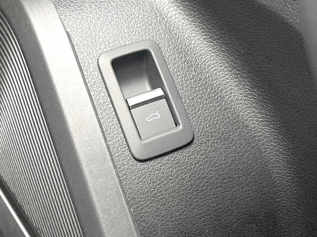 ＳＱ５スポーツバック ベースグレード　レザーＰＫＧ　コンフォートＰＫＧ　パノラマサンルーフ　地デジＴＶ　レッドブレーキキャリパー　黒革シート　全席シートヒーター　ステアリングヒーター　ＢａｎｇＯｌｆｓｅｎサウンド　マトリクスＬＥＤヘッド（51枚目）