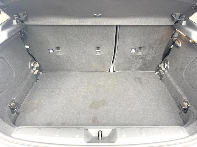 ＭＩＮＩ クーパーＤ　５ドア　１オーナー　カメラ／パーキングアシストＰＫＧ　ペッパーＰＫＧ　ＯＰ１７インチアルミ　ＬＥＤヘッドライト／ユニオンジャックリアコンビネーションランプ　純正ナビ　リアビューカメラ　ＥＴＣ　禁煙車（10枚目）