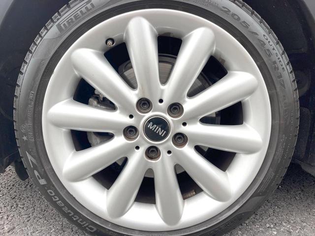 ＭＩＮＩ クーパーＤ　５ドア　１オーナー　カメラ／パーキングアシストＰＫＧ　ペッパーＰＫＧ　ＯＰ１７インチアルミ　ＬＥＤヘッドライト／ユニオンジャックリアコンビネーションランプ　純正ナビ　リアビューカメラ　ＥＴＣ　禁煙車（13枚目）