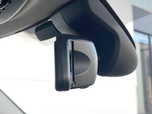 MINI クーパーD クラブマン ペッパーPKG LEDヘッドランプ/LEDフロントフォグランプ 純正ナビ リアビューカメラ アクティブクルーズ インテリジェントセーフティ コンフォートアクセス OP17インチアルミ ETC 禁煙(7枚目)