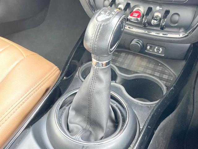 MINI クーパーD クラブマン ペッパーPKG LEDヘッドランプ/LEDフロントフォグランプ 純正ナビ リアビューカメラ アクティブクルーズ インテリジェントセーフティ コンフォートアクセス OP17インチアルミ ETC 禁煙(37枚目)