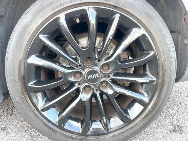 MINI クーパーD クラブマン ペッパーPKG LEDヘッドランプ/LEDフロントフォグランプ 純正ナビ リアビューカメラ アクティブクルーズ インテリジェントセーフティ コンフォートアクセス OP17インチアルミ ETC 禁煙(48枚目)