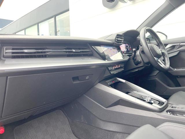 A3 スポーツバック40TFSIクワトロ Sライン 1オーナー コンビニエンス/アシスタンスPKG SラインプラスPKG ナビPKG 黒革 純正ナビTV バックカメラ バーチャルコックピット アダプティブクルコン LEDヘッドランプ ETC 禁煙(49枚目)