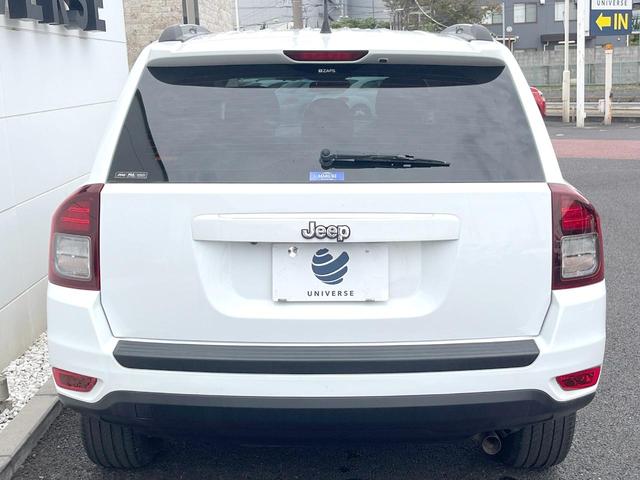 ジープ・コンパス スポーツ 三菱製ナビTV バックカメラ サイドカメラ クルーズコントロール 純正17インチ5本AW Bluetooth接続 プライバシーガラス オートエアコン シルバールーフレール ETC 禁煙車(16枚目)