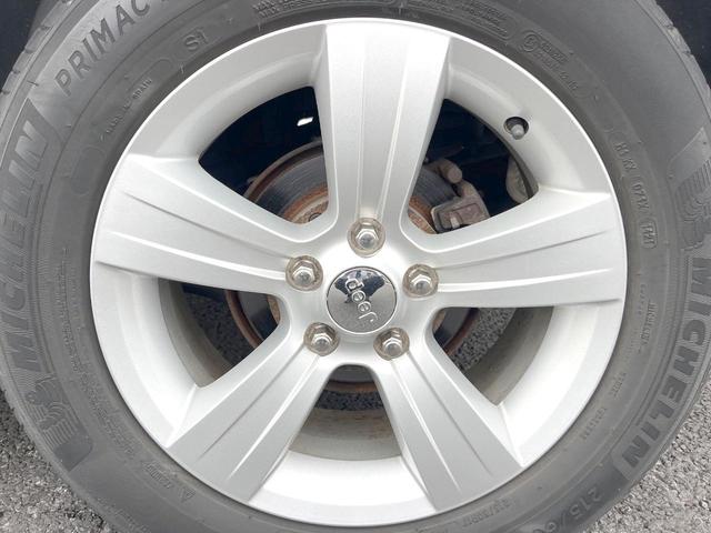 ジープ・コンパス スポーツ 三菱製ナビTV バックカメラ サイドカメラ クルーズコントロール 純正17インチ5本AW Bluetooth接続 プライバシーガラス オートエアコン シルバールーフレール ETC 禁煙車(50枚目)