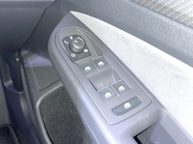ゴルフヴァリアント eTSI Rライン プラチナムエディション 1オーナー 特別仕様車 DCCパッケージ APPLECARPLAY 純正ナビTV リアビューカメラ スマートエントリー シートヒーター ヘッドアップディスプレイ アダプティブクルコン ETC 禁煙車(18枚目)