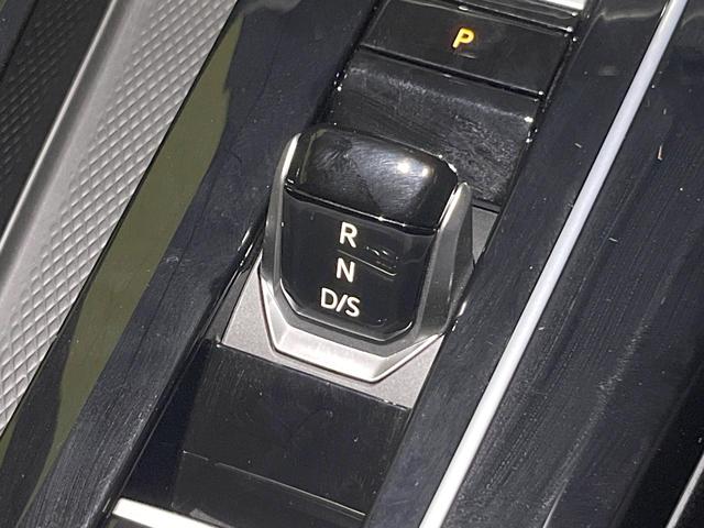 ゴルフヴァリアント eTSI Rライン プラチナムエディション 1オーナー 特別仕様車 DCCパッケージ APPLECARPLAY 純正ナビTV リアビューカメラ スマートエントリー シートヒーター ヘッドアップディスプレイ アダプティブクルコン ETC 禁煙車(32枚目)