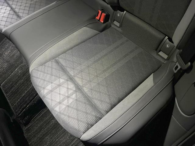 ゴルフヴァリアント eTSI Rライン プラチナムエディション 1オーナー 特別仕様車 DCCパッケージ APPLECARPLAY 純正ナビTV リアビューカメラ スマートエントリー シートヒーター ヘッドアップディスプレイ アダプティブクルコン ETC 禁煙車(44枚目)