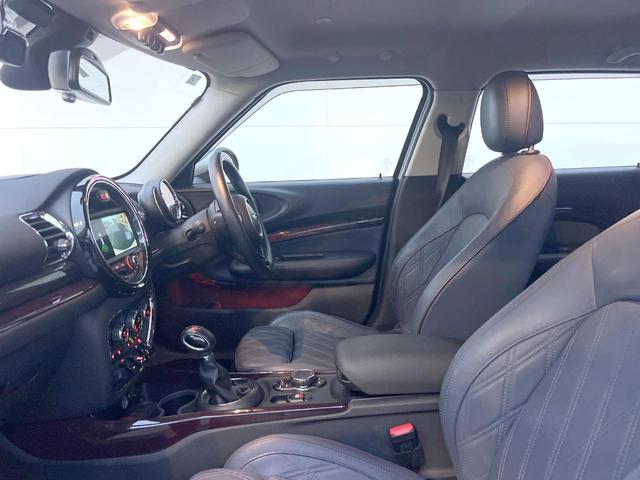 MINI クーパーS クラブマン 格子ステッチ入革シートセット ペッパーPKG 純正ナビ フルセグ バックカメラ パークディスタンスコントロール アクティブクルコン パワーシート シートヒーター 純正17インチAW ETC 禁煙車(9枚目)