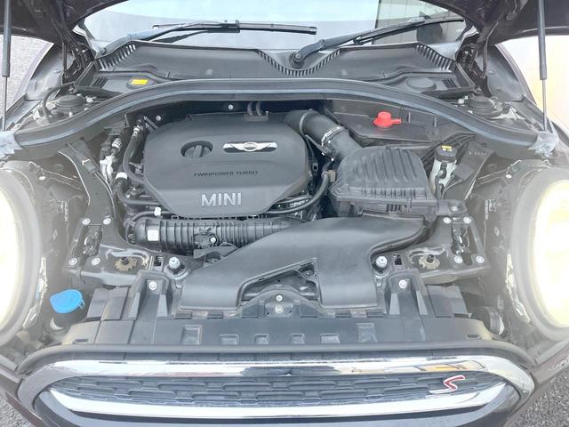 MINI クーパーS クラブマン 格子ステッチ入革シートセット ペッパーPKG 純正ナビ フルセグ バックカメラ パークディスタンスコントロール アクティブクルコン パワーシート シートヒーター 純正17インチAW ETC 禁煙車(19枚目)