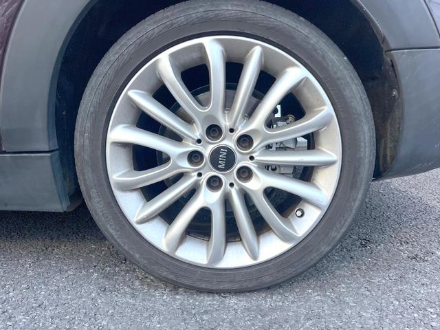 MINI クーパーS クラブマン 格子ステッチ入革シートセット ペッパーPKG 純正ナビ フルセグ バックカメラ パークディスタンスコントロール アクティブクルコン パワーシート シートヒーター 純正17インチAW ETC 禁煙車(49枚目)