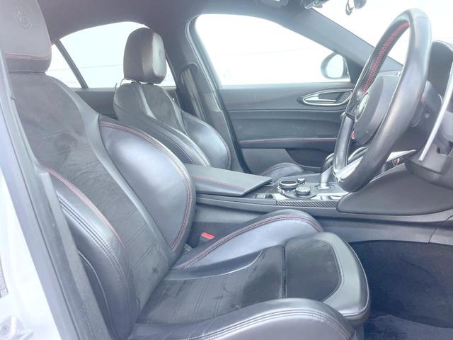 ジュリア クアドリフォリオ 510PS harmankardonサウンド APPLECARPLAY リアビューカメラ パワーシート シートヒーター アダプティブクルコン HIDヘッドライト 純正19インチアルミ ETC 禁煙(9枚目)