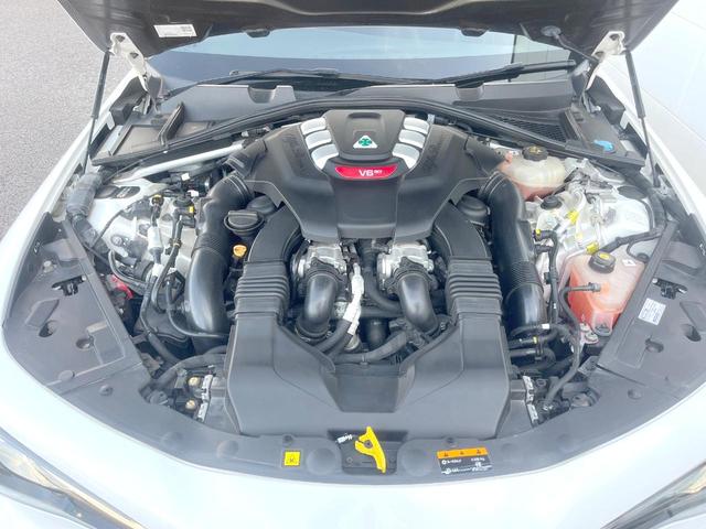 ジュリア クアドリフォリオ 510PS harmankardonサウンド APPLECARPLAY リアビューカメラ パワーシート シートヒーター アダプティブクルコン HIDヘッドライト 純正19インチアルミ ETC 禁煙(19枚目)