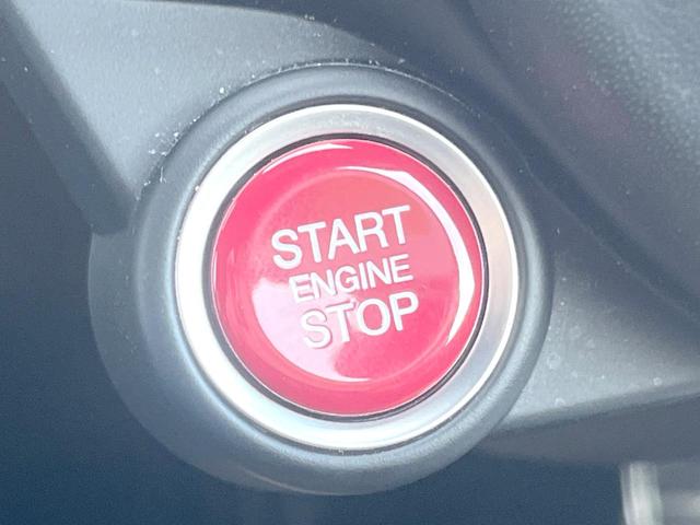 ジュリア クアドリフォリオ 510PS harmankardonサウンド APPLECARPLAY リアビューカメラ パワーシート シートヒーター アダプティブクルコン HIDヘッドライト 純正19インチアルミ ETC 禁煙(33枚目)