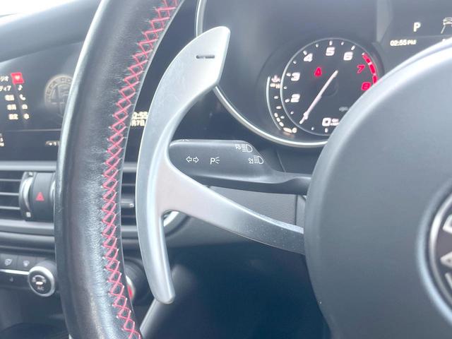 ジュリア クアドリフォリオ 510PS harmankardonサウンド APPLECARPLAY リアビューカメラ パワーシート シートヒーター アダプティブクルコン HIDヘッドライト 純正19インチアルミ ETC 禁煙(35枚目)