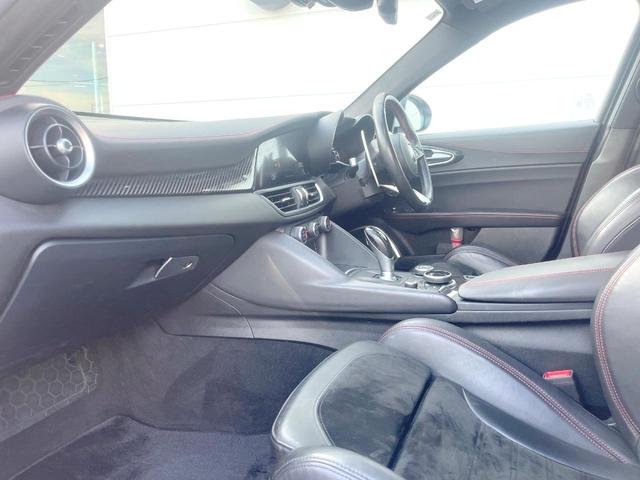 ジュリア クアドリフォリオ 510PS harmankardonサウンド APPLECARPLAY リアビューカメラ パワーシート シートヒーター アダプティブクルコン HIDヘッドライト 純正19インチアルミ ETC 禁煙(46枚目)