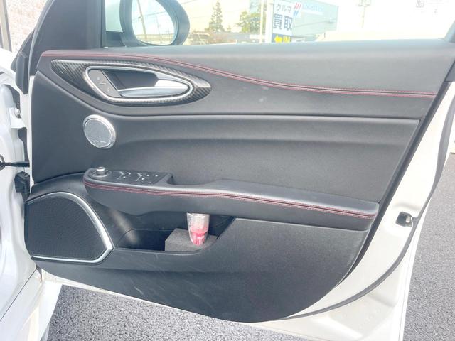 ジュリア クアドリフォリオ 510PS harmankardonサウンド APPLECARPLAY リアビューカメラ パワーシート シートヒーター アダプティブクルコン HIDヘッドライト 純正19インチアルミ ETC 禁煙(47枚目)