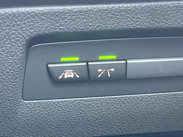 １シリーズ １１８ｄ　スタイル　パーキングサポートＰＫＧ　インテリジェントセーフティ　純正ナビ　リアビュ－カメラ　クルコン　ＬＥＤヘッドランプ／ＬＥＤフロントフォグ　６スピーカー　革巻ステアリング　純正１６インチアルミ　ＥＴＣ　禁煙（7枚目）