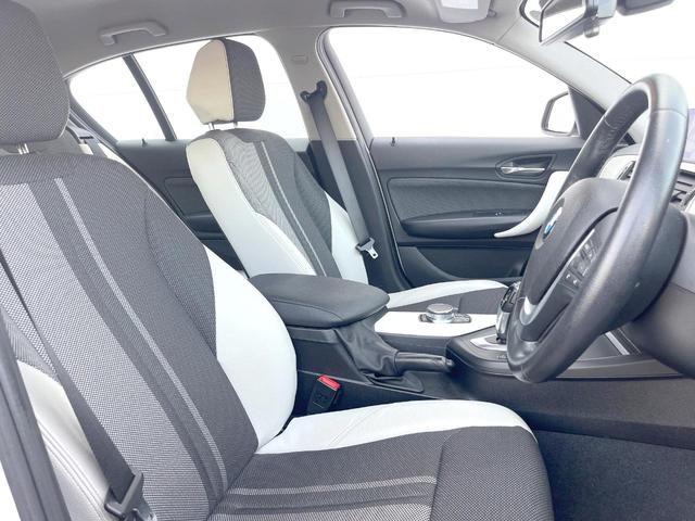 １シリーズ １１８ｄ　スタイル　パーキングサポートＰＫＧ　インテリジェントセーフティ　純正ナビ　リアビュ－カメラ　クルコン　ＬＥＤヘッドランプ／ＬＥＤフロントフォグ　６スピーカー　革巻ステアリング　純正１６インチアルミ　ＥＴＣ　禁煙（8枚目）