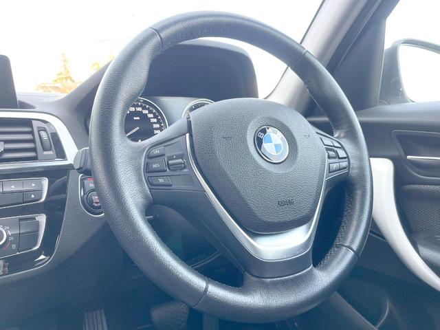 １シリーズ １１８ｄ　スタイル　パーキングサポートＰＫＧ　インテリジェントセーフティ　純正ナビ　リアビュ－カメラ　クルコン　ＬＥＤヘッドランプ／ＬＥＤフロントフォグ　６スピーカー　革巻ステアリング　純正１６インチアルミ　ＥＴＣ　禁煙（11枚目）