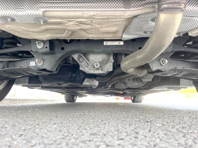 １シリーズ １１８ｄ　スタイル　パーキングサポートＰＫＧ　インテリジェントセーフティ　純正ナビ　リアビュ－カメラ　クルコン　ＬＥＤヘッドランプ／ＬＥＤフロントフォグ　６スピーカー　革巻ステアリング　純正１６インチアルミ　ＥＴＣ　禁煙（19枚目）