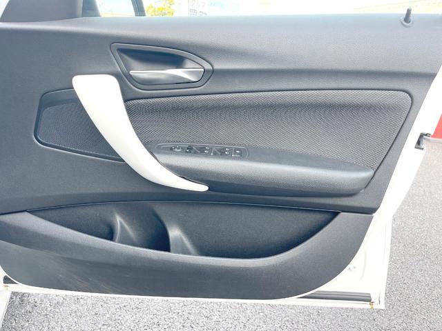 １シリーズ １１８ｄ　スタイル　パーキングサポートＰＫＧ　インテリジェントセーフティ　純正ナビ　リアビュ－カメラ　クルコン　ＬＥＤヘッドランプ／ＬＥＤフロントフォグ　６スピーカー　革巻ステアリング　純正１６インチアルミ　ＥＴＣ　禁煙（45枚目）