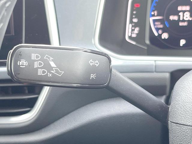 Ｔ－ロック ＴＤＩ　スタイル　ＤｉｓｃｏｖｅｒＰｒｏパッケージ　純正ナビ　Ａｐｐｌｅｃａｒｐｌａｙ　バックカメラ　アダプティブクルコン　純正１７インチＡＷ　パワーバックドア　スマートエントリー／スタートシステム　ＥＴＣ　禁煙車（35枚目）