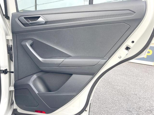 Ｔ－ロック ＴＤＩ　スタイル　ＤｉｓｃｏｖｅｒＰｒｏパッケージ　純正ナビ　Ａｐｐｌｅｃａｒｐｌａｙ　バックカメラ　アダプティブクルコン　純正１７インチＡＷ　パワーバックドア　スマートエントリー／スタートシステム　ＥＴＣ　禁煙車（45枚目）