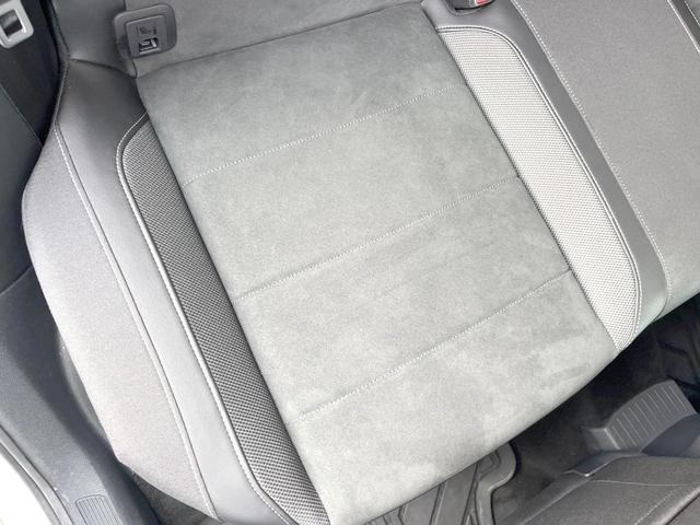 Ｔ－ロック ＴＤＩ　スタイル　ＤｉｓｃｏｖｅｒＰｒｏパッケージ　純正ナビ　Ａｐｐｌｅｃａｒｐｌａｙ　バックカメラ　アダプティブクルコン　純正１７インチＡＷ　パワーバックドア　スマートエントリー／スタートシステム　ＥＴＣ　禁煙車（50枚目）