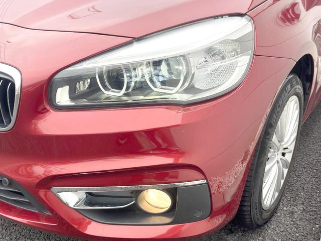 2シリーズ 218dグランツアラー ラグジュアリー コンフォートPKG 黒革シート 純正ナビ バックカメラ パワーシート シートヒーター パワーバックドア コンフォートアクセス LEDヘッドランプ 純正17インチAW ドライビングアシスト ETC 禁煙(14枚目)