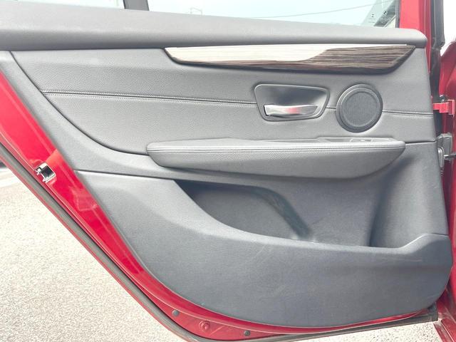 2シリーズ 218dグランツアラー ラグジュアリー コンフォートPKG 黒革シート 純正ナビ バックカメラ パワーシート シートヒーター パワーバックドア コンフォートアクセス LEDヘッドランプ 純正17インチAW ドライビングアシスト ETC 禁煙(45枚目)