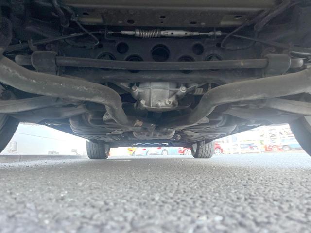 ジープ・グランドチェロキー Ｓモデル　特別仕様車　サンルーフ　純正ナビＴＶ　バックカメラ　アダプティブクルーズ　ブレーキアシスト　ブラインドスポット　車線逸脱警報　全席シートヒーター　デュアルダークマフラー　電動リア　純正２０インチアルミ（20枚目）