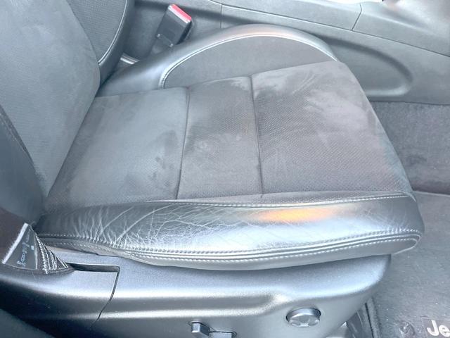 ジープ・グランドチェロキー Ｓモデル　特別仕様車　サンルーフ　純正ナビＴＶ　バックカメラ　アダプティブクルーズ　ブレーキアシスト　ブラインドスポット　車線逸脱警報　全席シートヒーター　デュアルダークマフラー　電動リア　純正２０インチアルミ（50枚目）