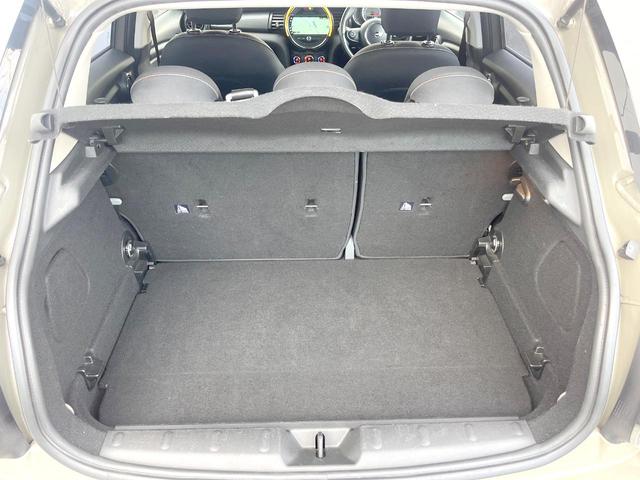 MINI クーパー 5ドア カメラ/パーキングアシストPKG LEDライトPKG ペッパーPKG 純正ナビ リアビューカメラ パークディスタンスコントロール コンフォートアクセス 純正15インチアルミホイール ETC(11枚目)