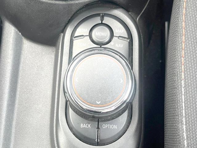 MINI クーパー 5ドア カメラ/パーキングアシストPKG LEDライトPKG ペッパーPKG 純正ナビ リアビューカメラ パークディスタンスコントロール コンフォートアクセス 純正15インチアルミホイール ETC(35枚目)