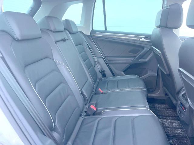 ティグアン ＴＤＩ　４モーション　ハイライン　サンルーフ　ＤＣＣパッケージ　レザーシートＰＫＧ　ＡＰＰＬＥＣＡＲＰＬＡＹ　純正ナビＴＶ　３６０度カメラ　スマートエントリー　シートヒーター　アダプティブクルコン　ブラインドスポットアシスト　禁煙車（10枚目）