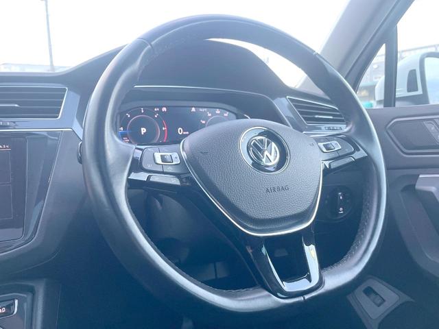 ティグアン ＴＤＩ　４モーション　ハイライン　サンルーフ　ＤＣＣパッケージ　レザーシートＰＫＧ　ＡＰＰＬＥＣＡＲＰＬＡＹ　純正ナビＴＶ　３６０度カメラ　スマートエントリー　シートヒーター　アダプティブクルコン　ブラインドスポットアシスト　禁煙車（11枚目）